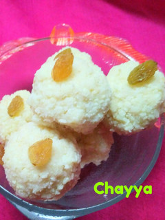 A picture of Paneer ke ladoo.