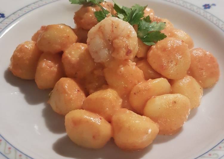 How to Prepare Super Quick Homemade Gnocchi alla crema di gamberi