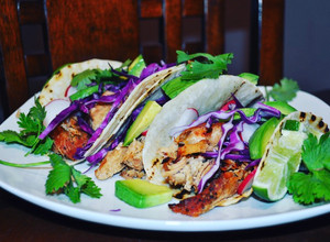 Una foto de Tacos de carnitas de puerco