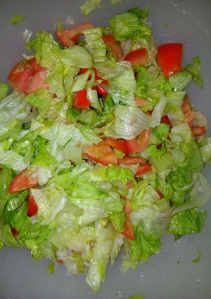 Una foto de Ensalada fresca y clásica