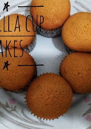A picture of Vanilla cup cakes.