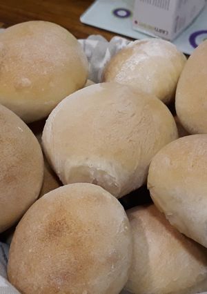 Joghurtos zsömle recept fotója