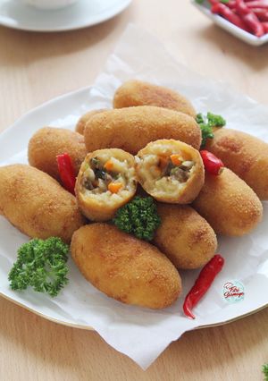 Foto resep Kroket Kentang, Lembut, Kokoh, Anti Ambyar