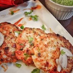 A picture of Chicken chapli kabab.