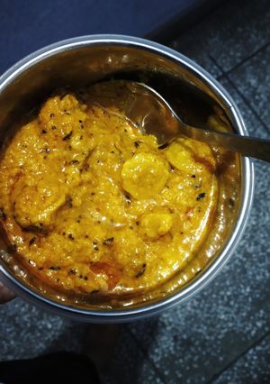 A picture of Gatte ki sabji.