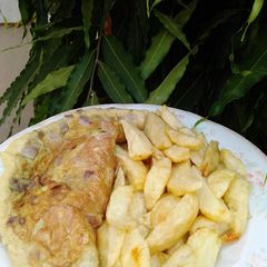 A picture of Olden chips with pan egg.