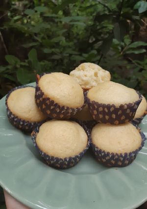 Una foto de Muffins/cupcakes de coco súper fáciles y esponjosos❤