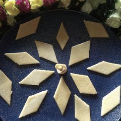 A picture of Kaju katli.