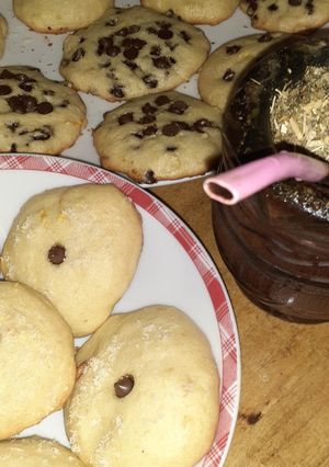 Una foto de Galles esponjosas de naranja coco y chocolate
