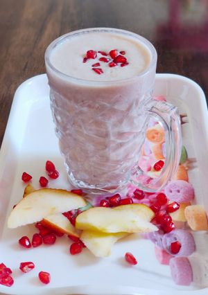मिक्स फ्रूटस शेक(Mix Fruits Shake Recipe in Hindi) रेसिपी मुख्य फोटो
