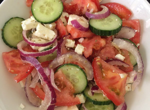 A picture of Greek salad 🥗.