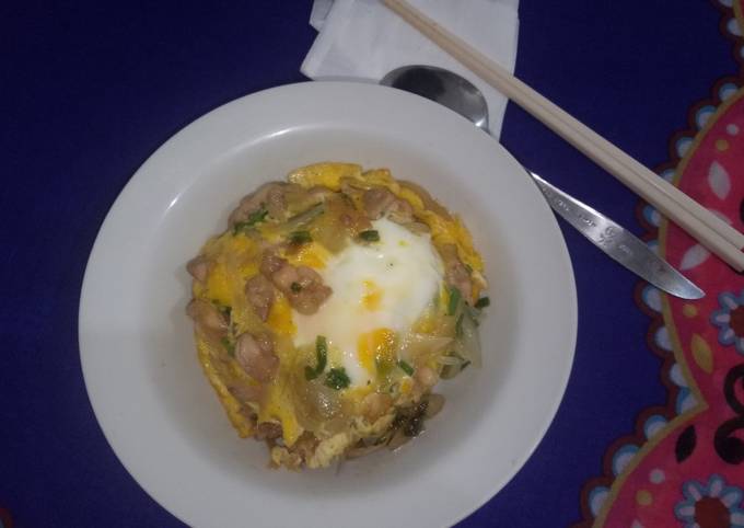 Oyakodon (Nasi Ayam, Telur ala Japanese Food)