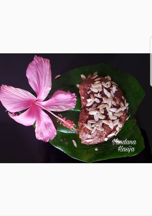A picture of Rose Petal Jam Gulkand Flavoured With Bottle Gourd Fudge Lauki /Dudhi Ki Mithai.