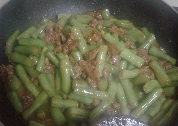 Bumbu Menyiapkan Tumis Buncis dan Daging Lezat