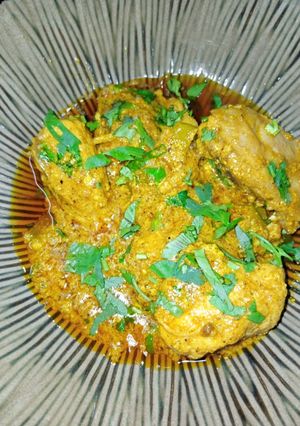 A picture of Fried Karahi Chicken.