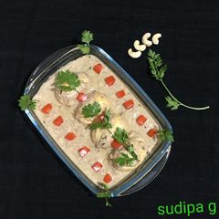 A picture of Malai Egg Curry.