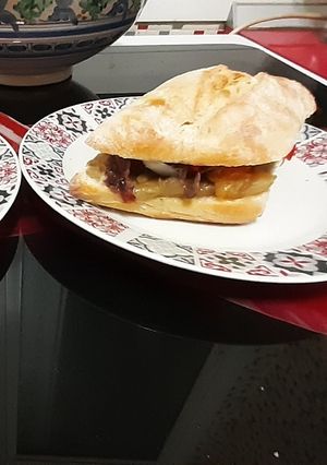 Una foto de Bocadillo de anchoas con verduras asadas en airfryer