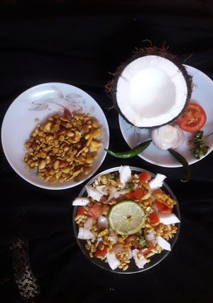 নারকেল কুচি দিয়ে  মুড়ি মাখা(Narkel Kuchi  diya muri makha recipe in bengali) রেসিপির প্রধান ছবি