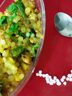 சாபுதானா கிச்சடி (Sapudhana Kichadi Recipe in Tamil) செய்முறை முக்கிய புகைப்படம்
