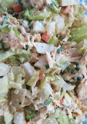 Una foto de Ensaladilla rusa con pollo