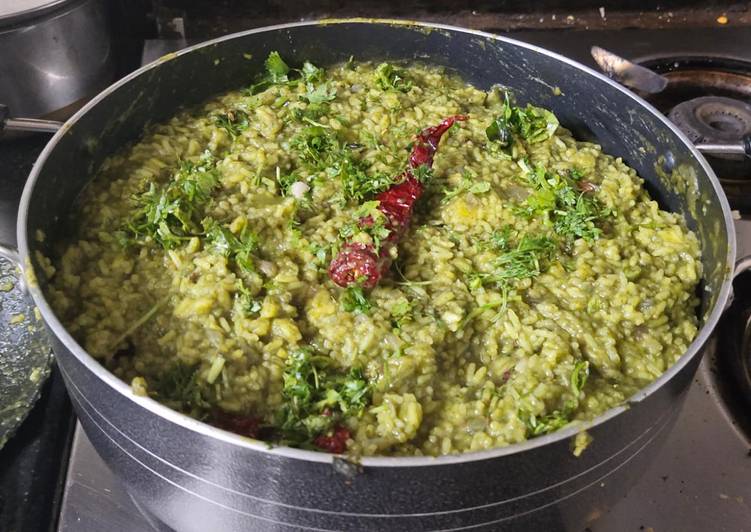 Easiest Way to Make Award-winning Palak khichdi