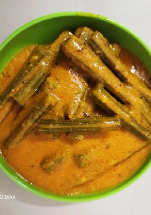 સરગવાનું શાક (drumstick shak recipe in gujarati) રેસીપી મુખ્ય ફોટો