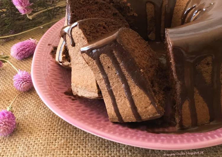 Bolo chiffon de chocolate