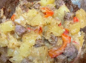 Foto di Pasticcio di salsiccia e patate