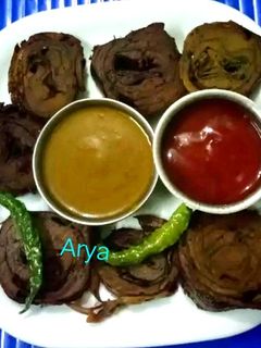 अळूवडी (aluvadi recipe in marathi) रेसिपी चे मुख्य फोटो