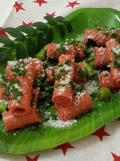 બીટરૂટ ખાંડવી(BeetRoot Khandvi Recipe in Gujarati) રેસીપી મુખ્ય ફોટો