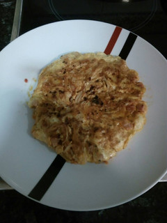Una foto de Tortilla de espaguetis con salsa casera