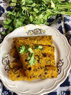 મેથી થેપલા (Methi Thepla Recipe In Gujarati) રેસીપી મુખ્ય ફોટો