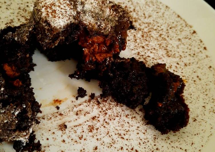 Caramel chocolate lava cake