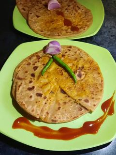 শাহী আলুর পরোটা (Sahi aloor paratha recipe in Bengali) রেসিপির প্রধান ছবি