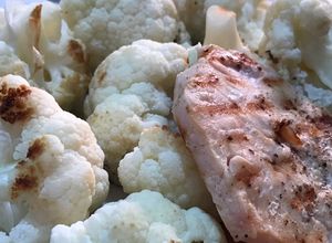Una foto de Medallón de pechuga de pollo con coliflor. 100% Libre de grasa