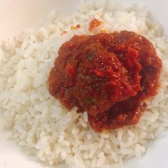 A picture of Pepper stew and rice.