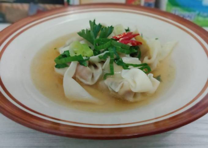 Cara bikin Pangsit Ayam Rebus Cara bikin Pangsit Ayam Rebus