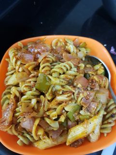 पास्ता (Pasta recipe in hindi) रेसिपी मुख्य फोटो