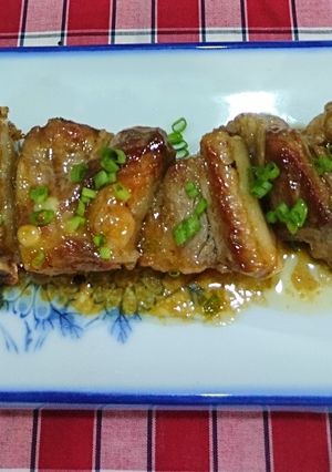 Hình của món Sườn non rim chanh leo.