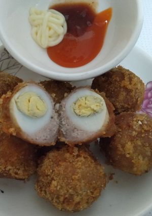 Hình của món Thịt Bọc Trứng Cút Lăn Cốm Chiên.