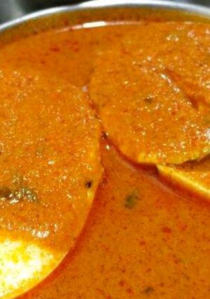 A picture of Egg Curry.