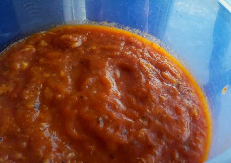 Saus Pizza homemade