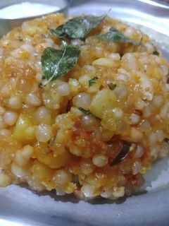 साबुदाने की खिचड़ी(sabudane ki khichdi recipe in hindi) रेसिपी मुख्य फोटो