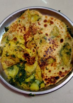 मेथी का पराठा(methi paratha recipe in hindi) रेसिपी मुख्य फोटो