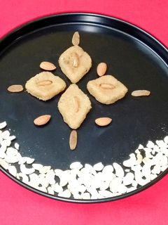 আপেলের বরফি (Apple barfi recipe in bengali) রেসিপির প্রধান ছবি