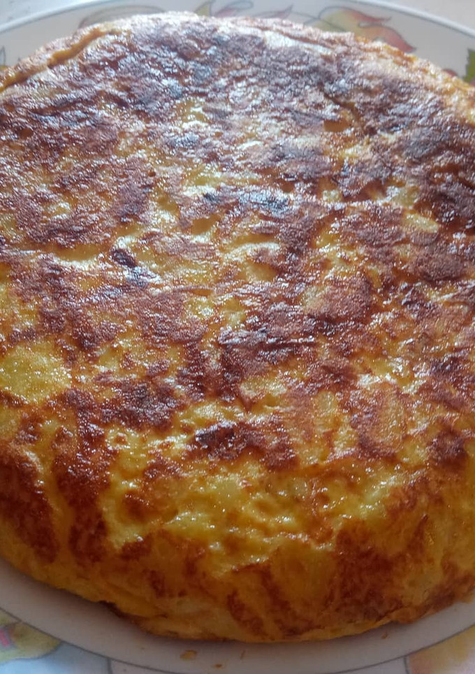 Una foto de Tortilla de patatas y cebolla