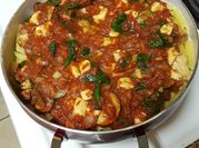 A picture of penne and spinach