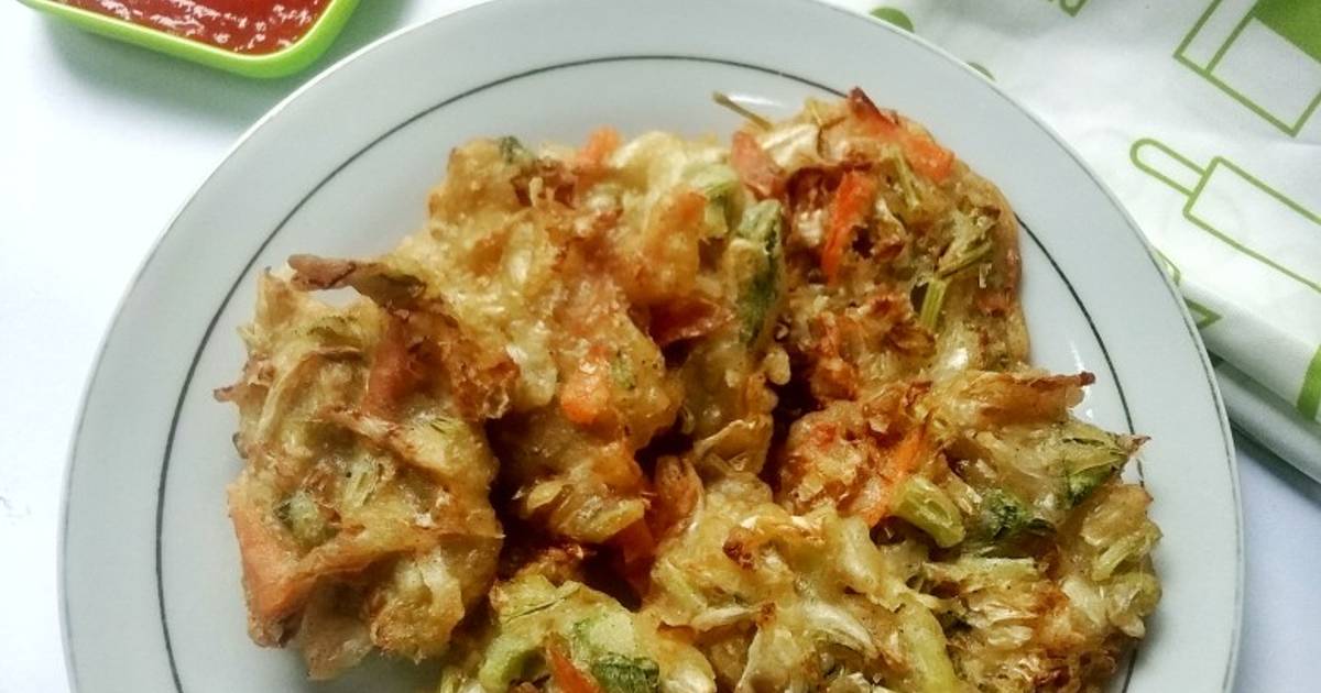 Resep Bakwan Batang Sawi And Kulit Wortel Oleh Syafa Syifa Cookpad