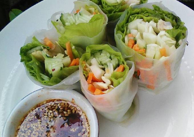 Cara Gampang Menyiapkan DIET SPRING ROLLS with sesame seed Dipping Sauce Anti Gagal