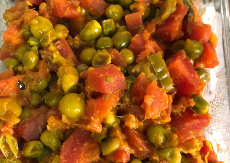 How to Cook Tasty Gajar matar sabji